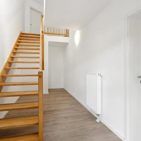 3 Bedroom Beautiful In Appartamento Altenkirchen (Mecklenburg-Vorpommern)